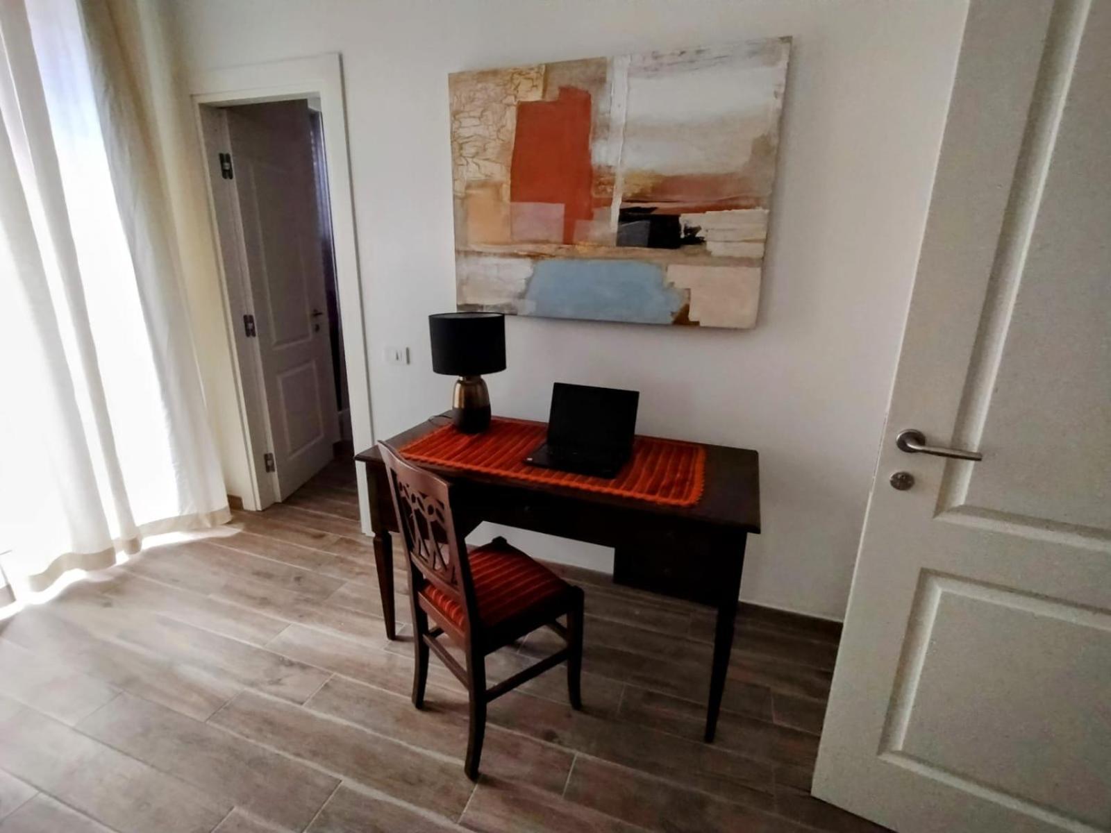 Domus Vetriera Apartment ปาแลร์โม ภายนอก รูปภาพ